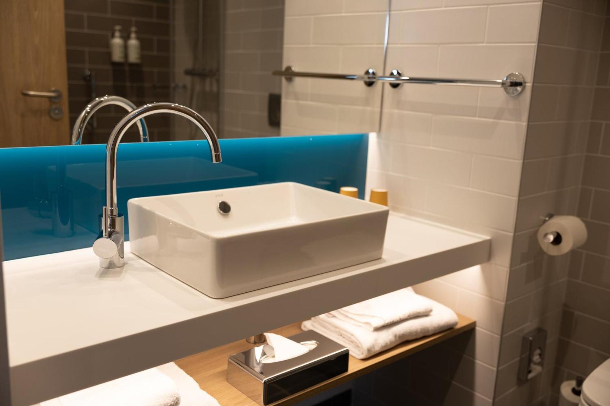 Express Caen By Ihg Hotel