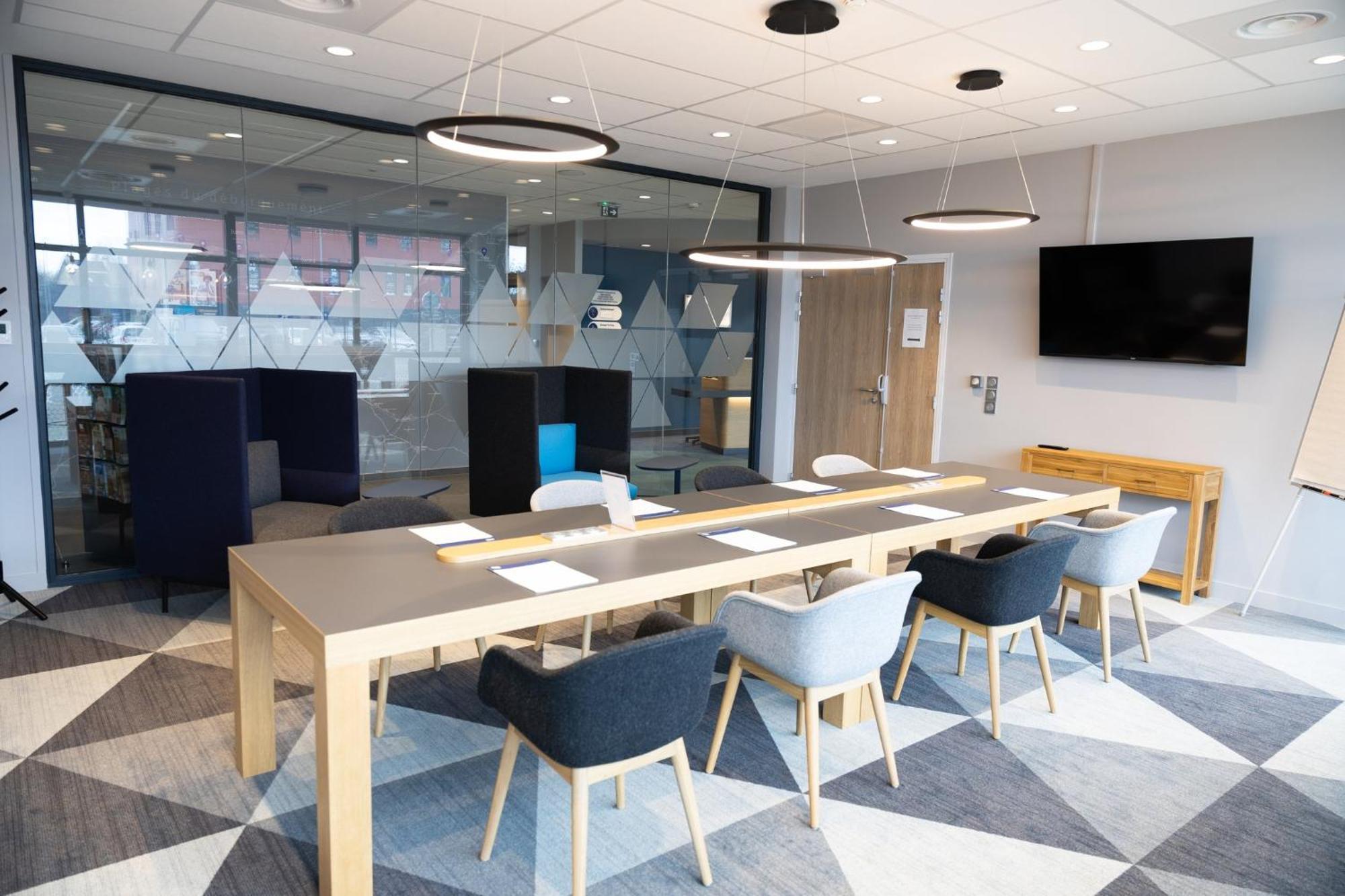 Express Caen By Ihg 3* Epron